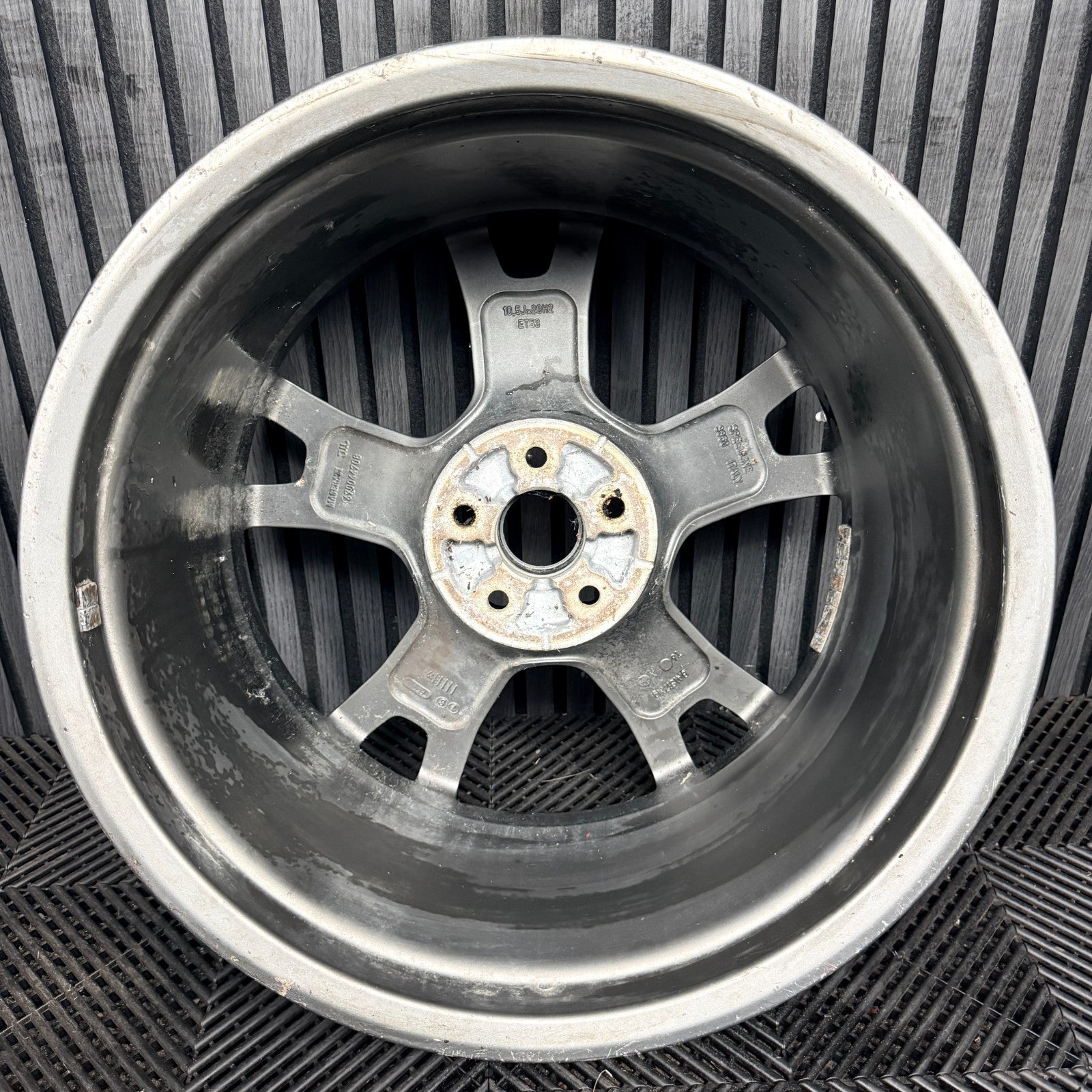 1X 20'' Maserati Levante 670044708 Alloy Wheel Single Rear Genuine