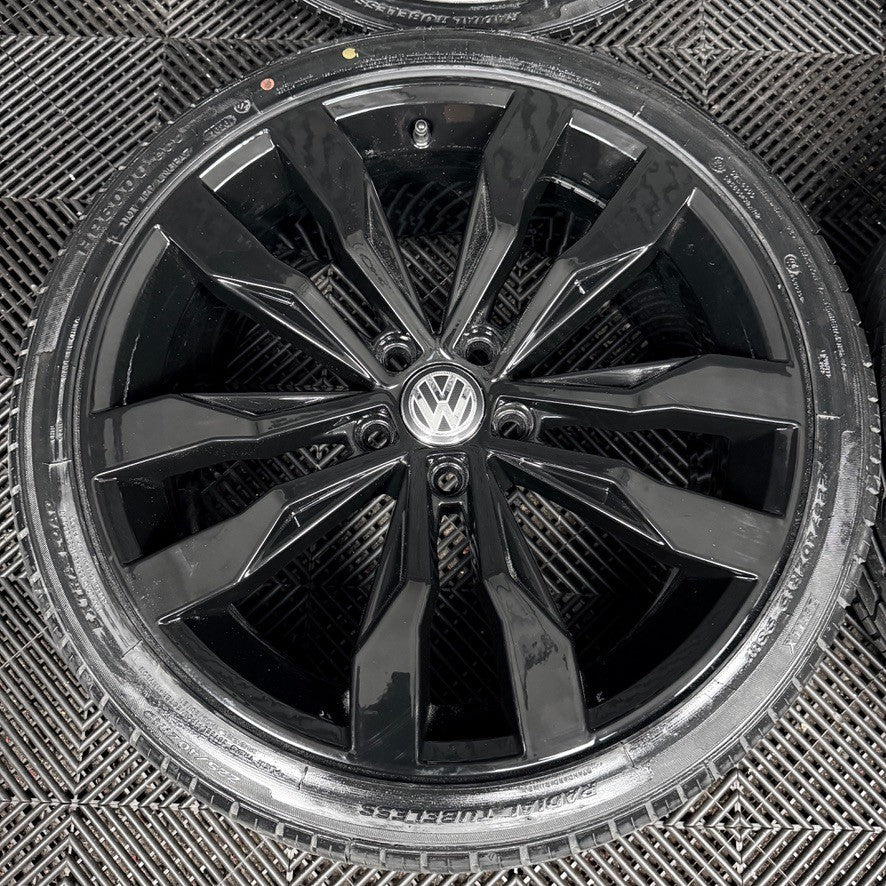 19" VW T-Roc R Line Suzuka Black Alloy Wheels Tyres Alloys 2GA601025AE Genuine
