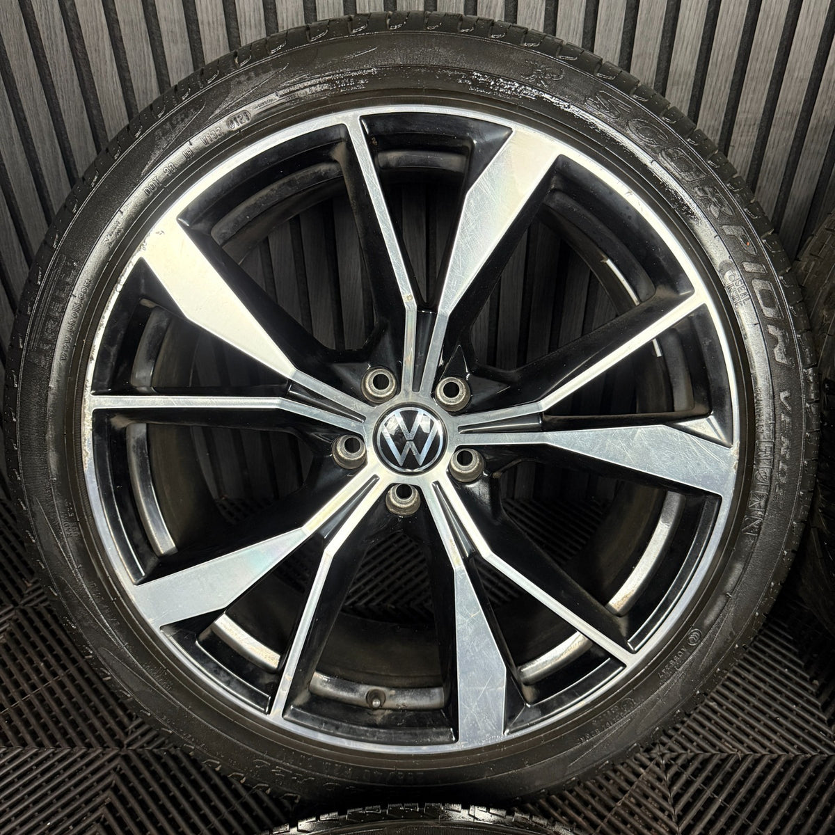 20'' GENUINE VW TIGUAN R LINE MISANO ALLOY WHEELS TYRES ALLOYS 5NA601025AH