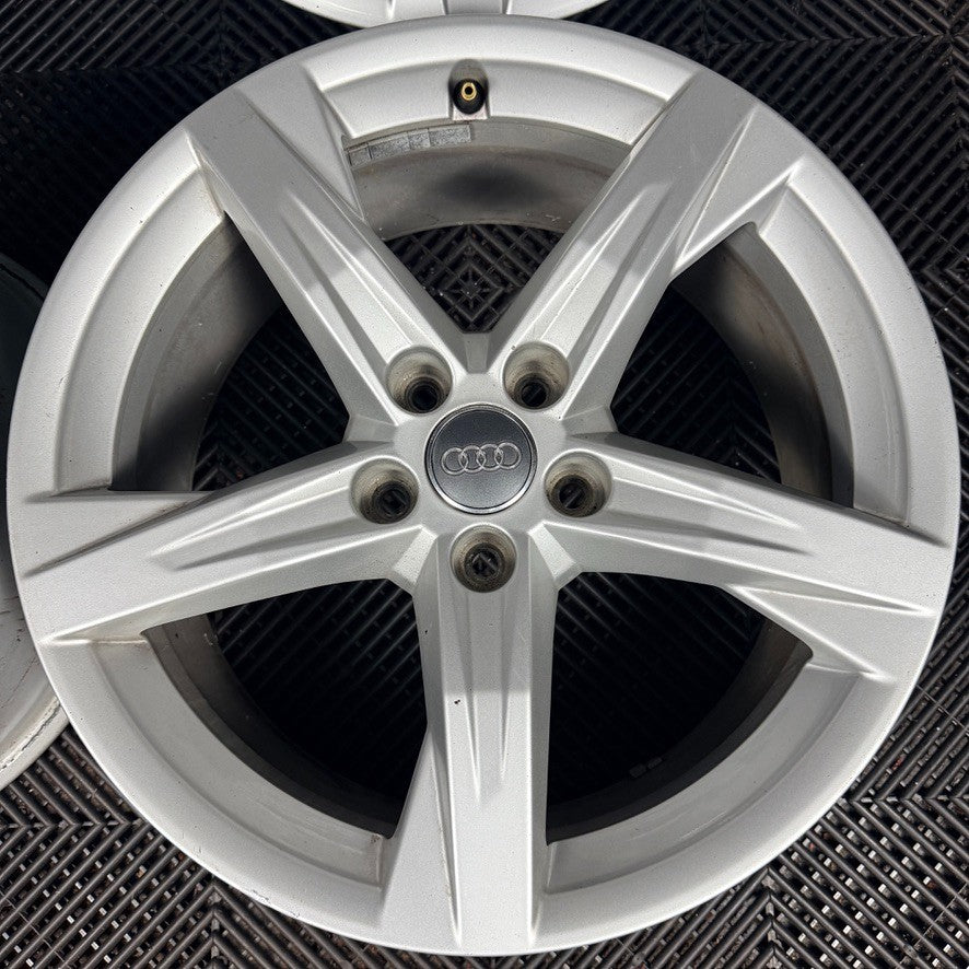 18'' Audi Q5 5 Spoke Alloy Wheels 5X112 A4 A3 Caddy 80A601025BE Genuine