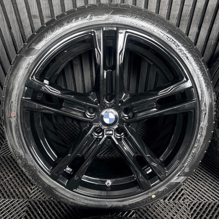 18'' BMW 1 Series 819 Black M Sport 2 F40 F44 Alloy Wheels Tyres 8092352 Genuine
