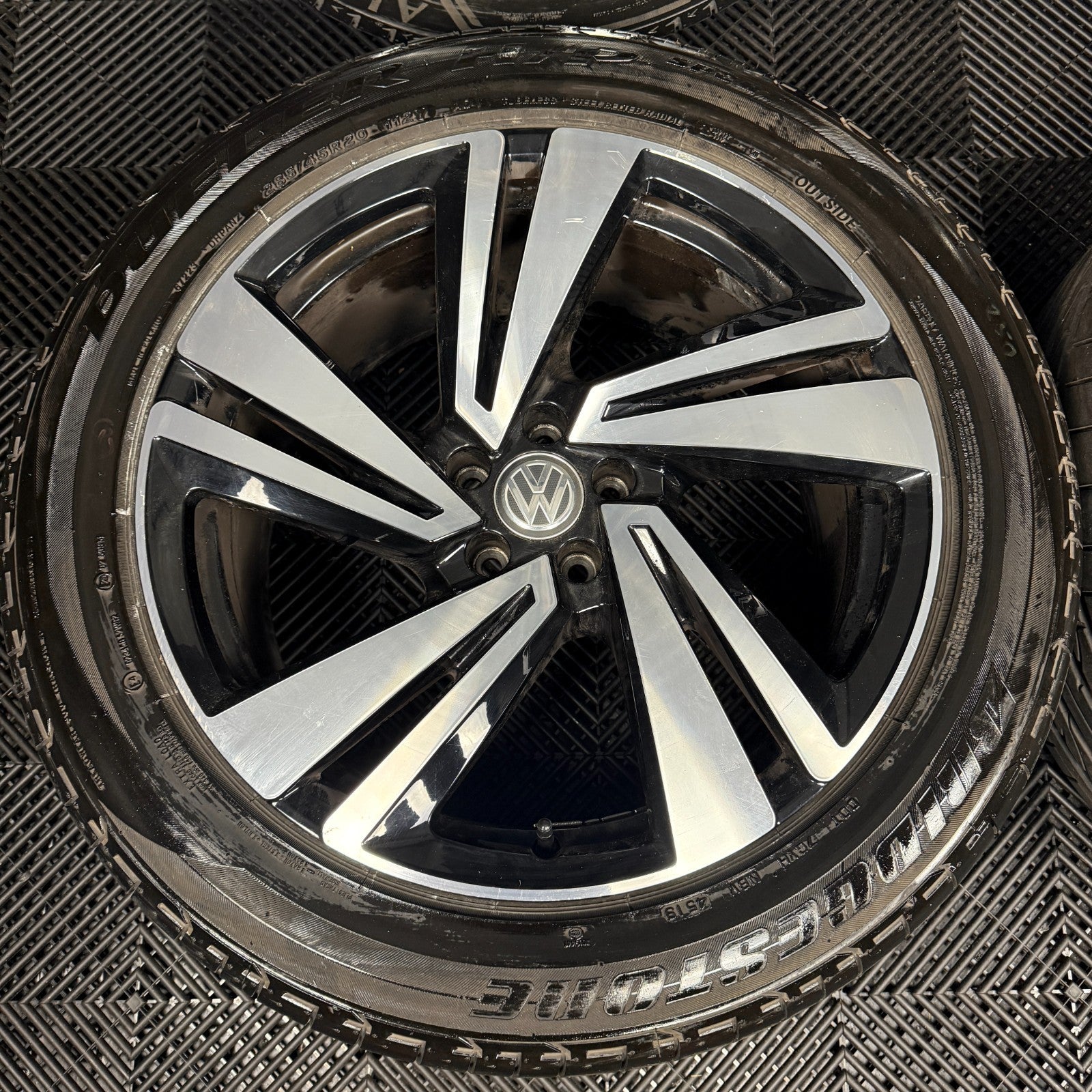 20'' GENUINE VW TOUAREG NEVADA BLACK DC ALLOY WHEELS ALLOYS TYRES Q7 760601025S