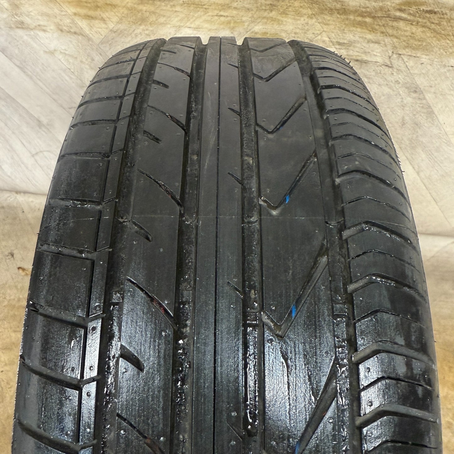 1X 18'' GENUINE VW GOLF GTD SEVILLE GT GTI MK7 ALLOY WHEEL TYRE 5G0601025CM