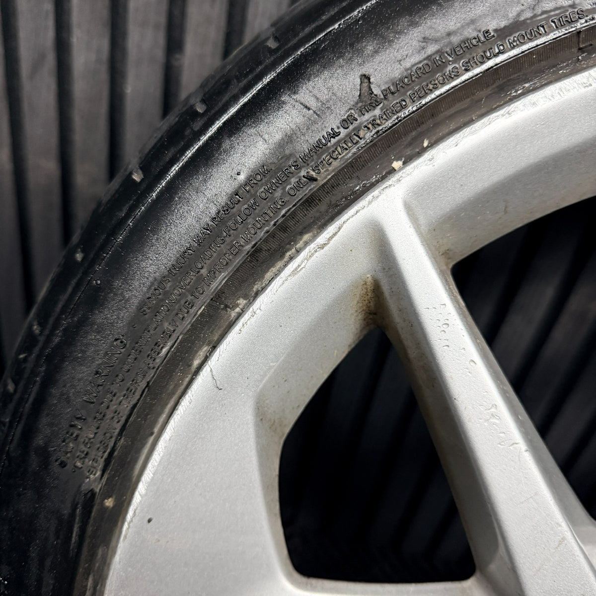 1X 18'' Seat Leon FR Performance MK3 Alloy Wheel Tyre Single Genuine 5F0601025F
