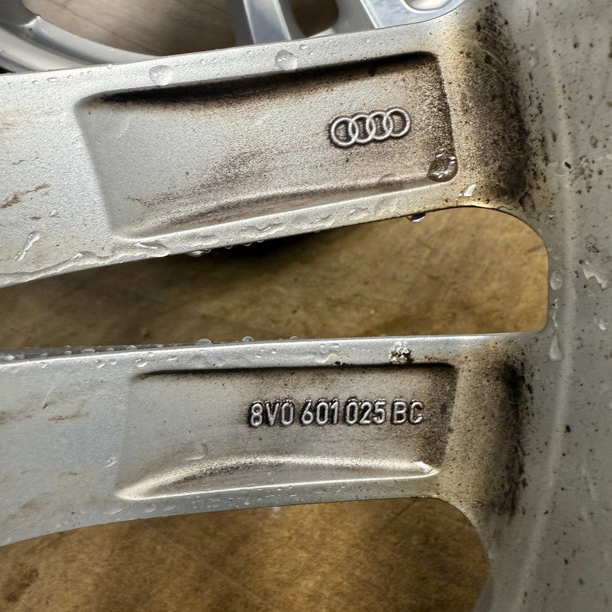 18'' GENUINE AUDI A3 S LINE SILVER ALLOY WHEELS ALLOYS TYRES S3 GOLF 8V0601025BC