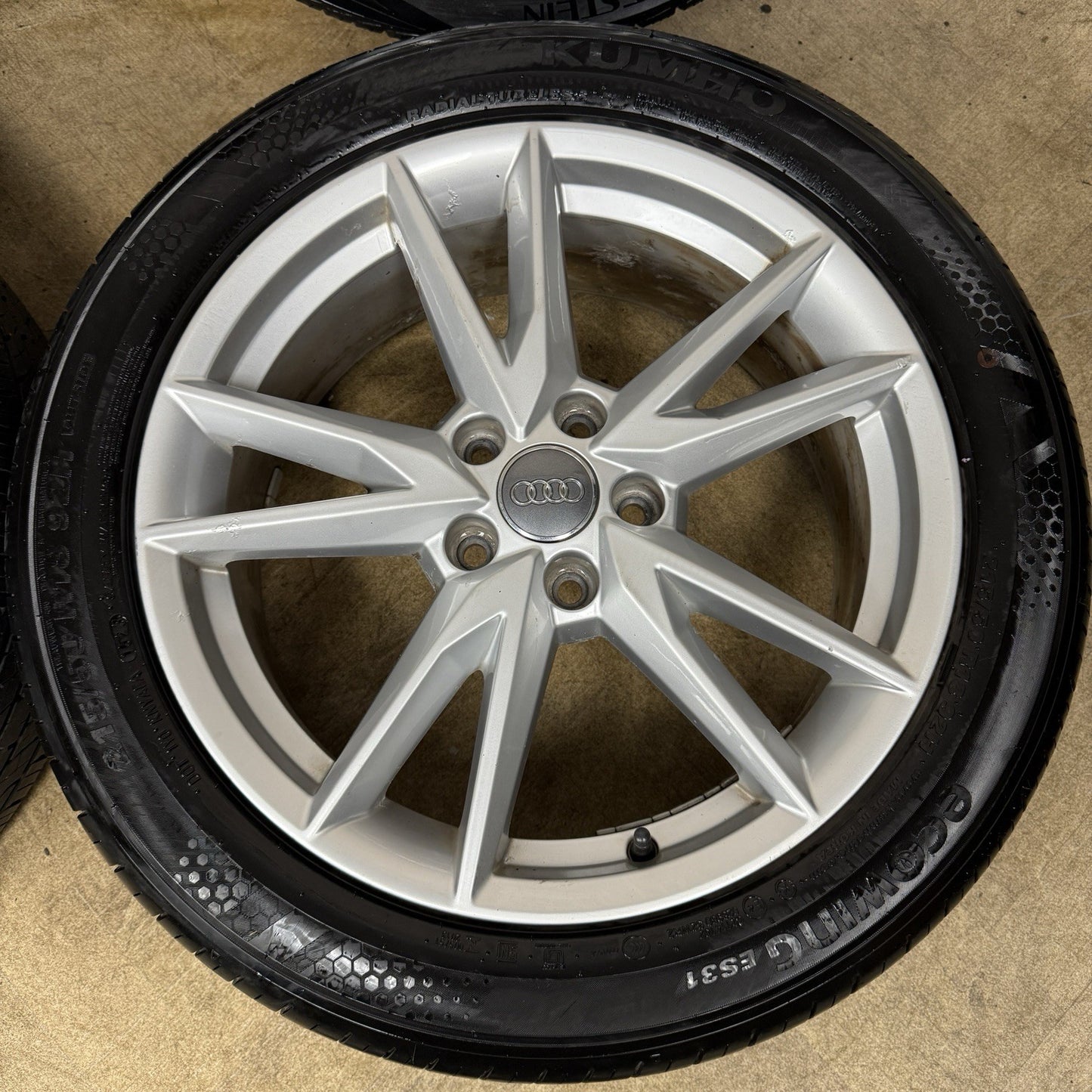 18'' GENUINE AUDI Q2 S LINE 5 DOUBLE SPOKE ALLOY WHEELS TYRES ALLOYS