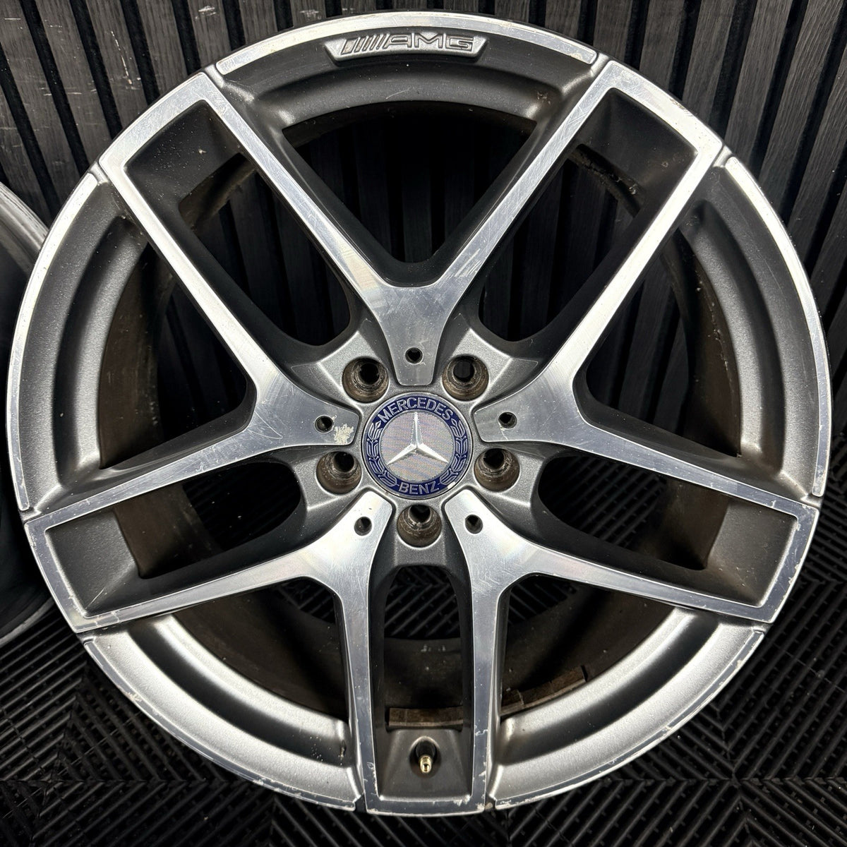 19'' Mercedes AMG GLC Grey DC Sport Alloy Wheels 5X112 Genuine A2534011800