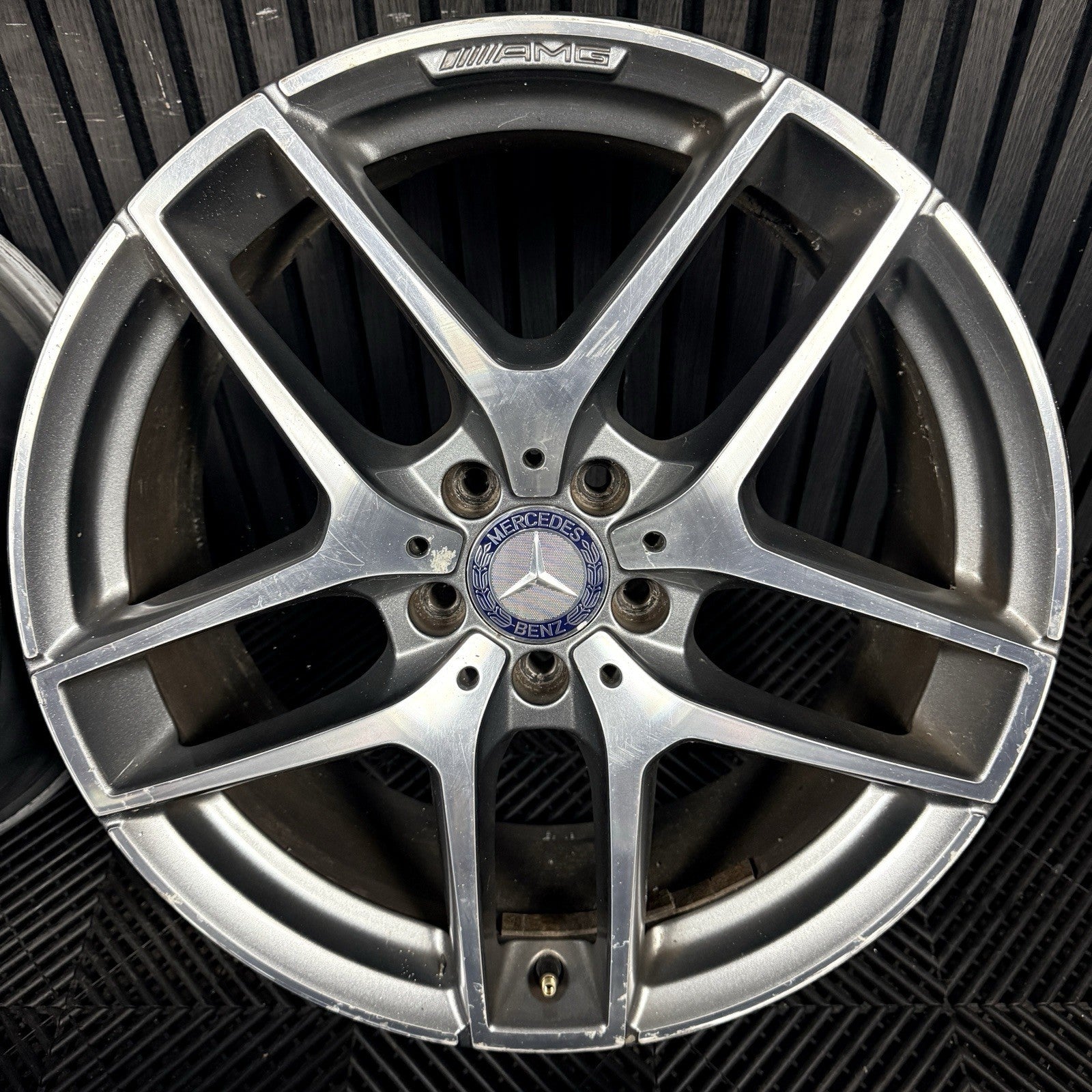 19'' Mercedes AMG GLC Grey DC Sport Alloy Wheels 5X112 Genuine A2534011800