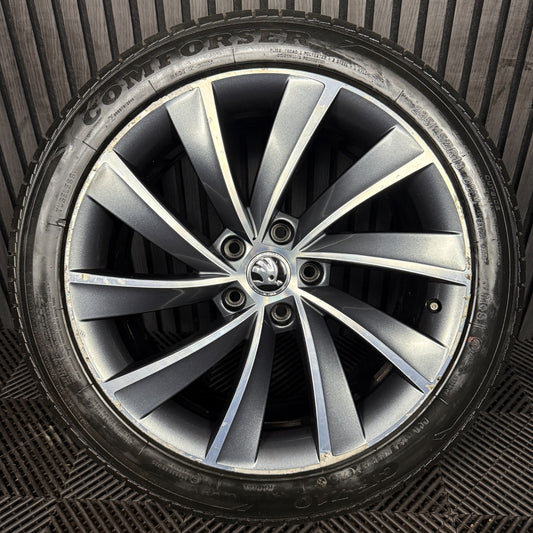 1X 18'' GENUINE SKODA SUPURB MK3 3V TYRE ALLOY WHEEL 3V0601025L SPARE