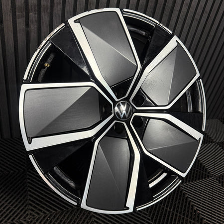 1X 21'' GENUINE VW TOUAREG LEEDS R LINE CR7 MK3 ALLOY WHEEL SINGLE 760601025AJ