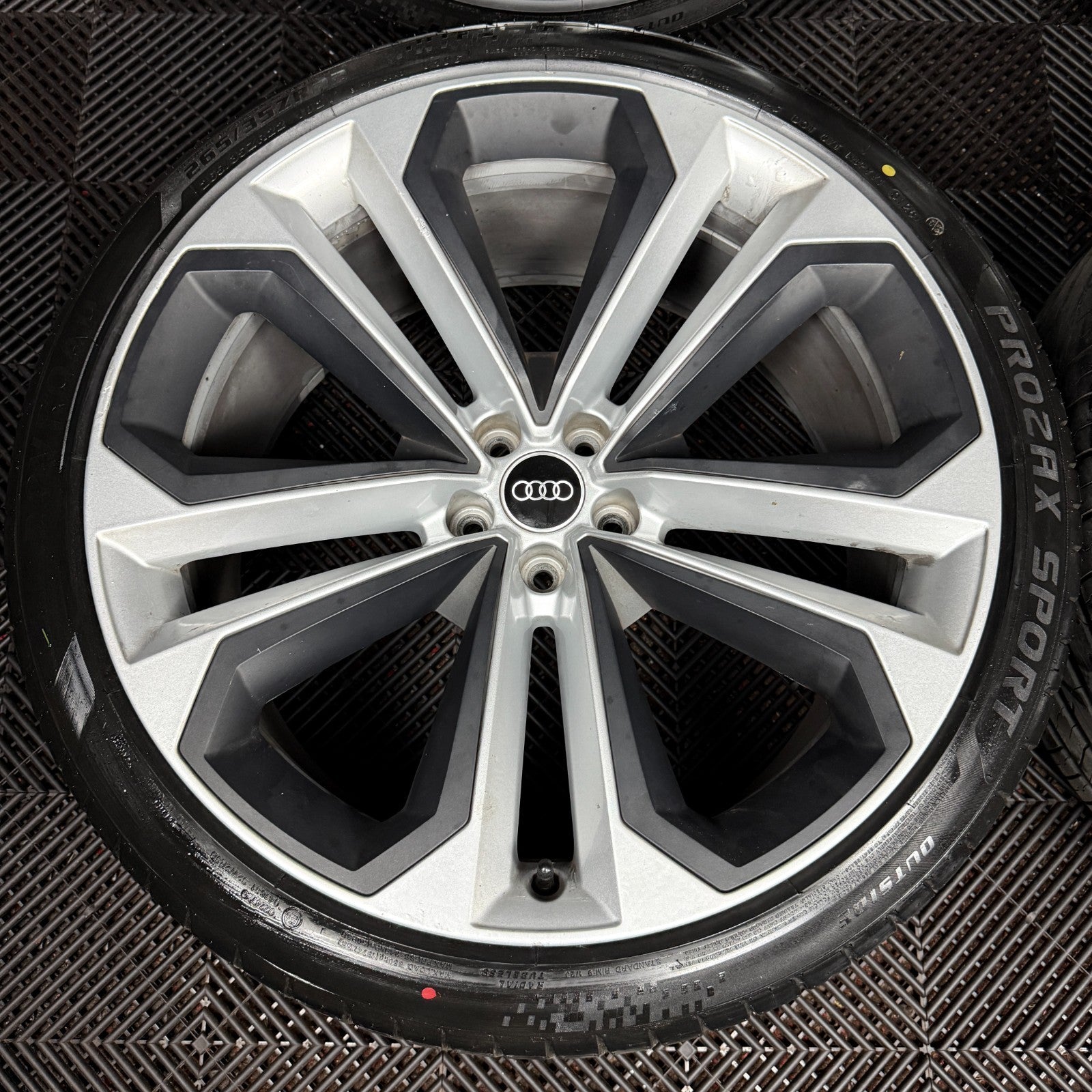 22'' Audi Sq8 Q8 S Line 4M Alloy Wheels Alloys Tyres 4M8601025AN Q5 Genuine