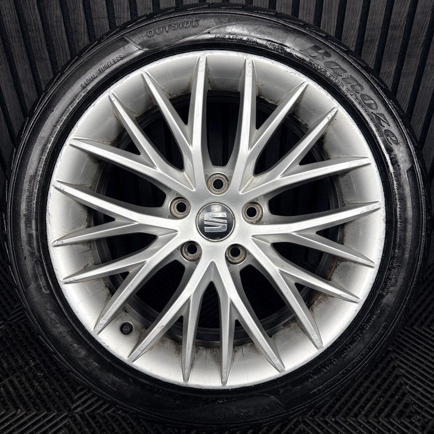 1X 17'' Seat Leon FR MK3 Alloy Wheel Tyre Single Genuine 5F0601025H