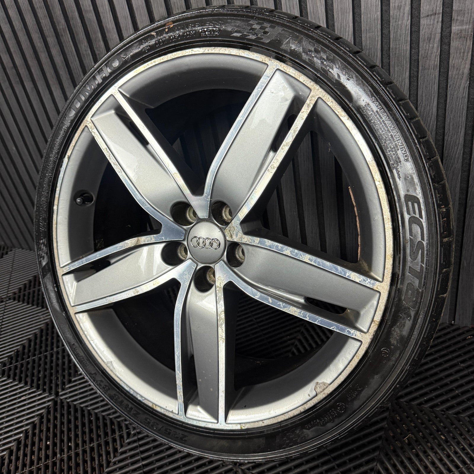 1X 18'' GENUINE VW AUDI A1 8X1 ALLOY WHEEL TYRE SINGLE 8XA601025F 7.5J ET37.5