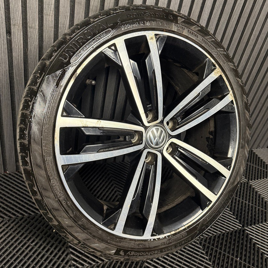 1X 18'' GENUINE VW GOLF GTD SEVILLE GT GTI MK7 ALLOY WHEEL TYRE 5G0601025CM