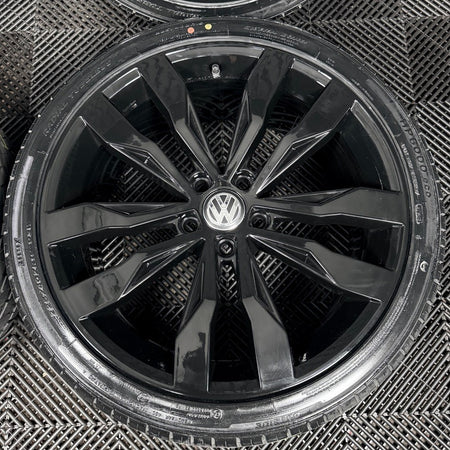 19" VW T-Roc R Line Suzuka Black Alloy Wheels Tyres Alloys 2GA601025AE Genuine
