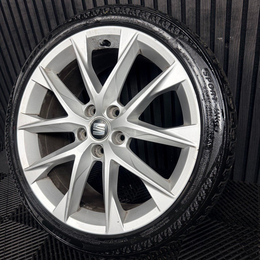 1X 18'' Seat Leon FR Performance MK3 Alloy Wheel Tyre Single Genuine 5F0601025AA