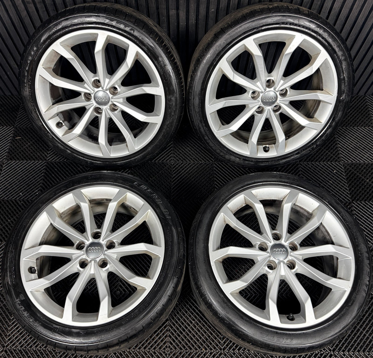 18'' Audi A4 Silver B8 B9 10 Spoke Alloy Wheels Alloys Tyres 8W0601025H Genuine