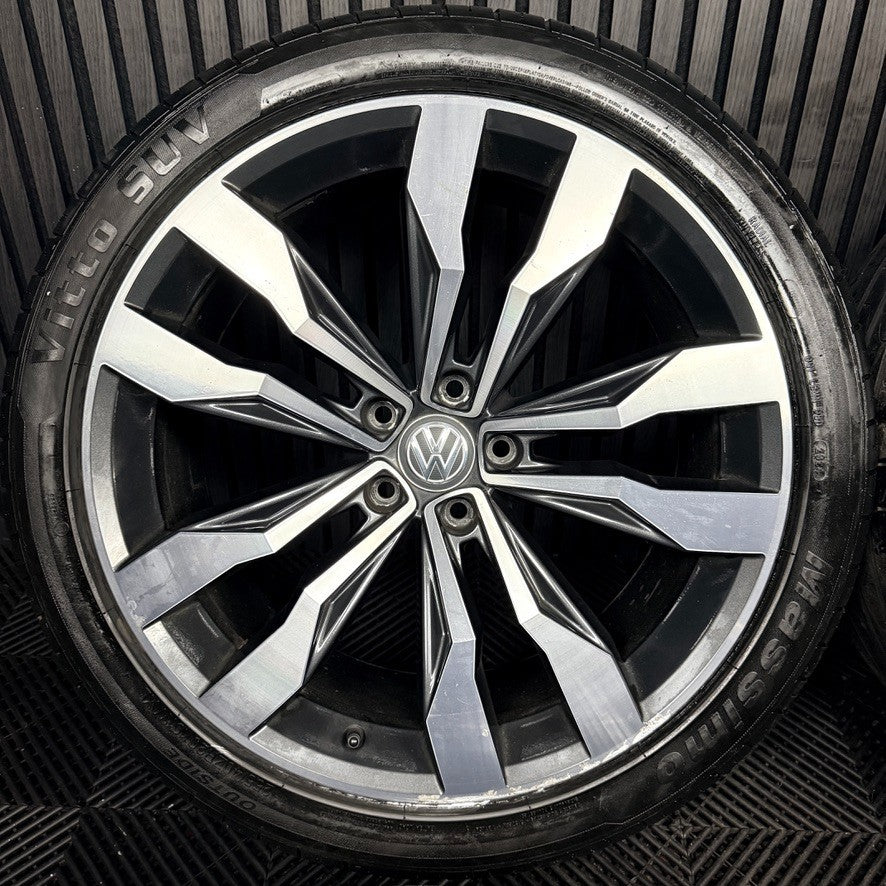 20'' VW Tiguan R Line Suzuka Grey Dc Alloy Wheels Tyre Alloys 5NA601025G Genuine