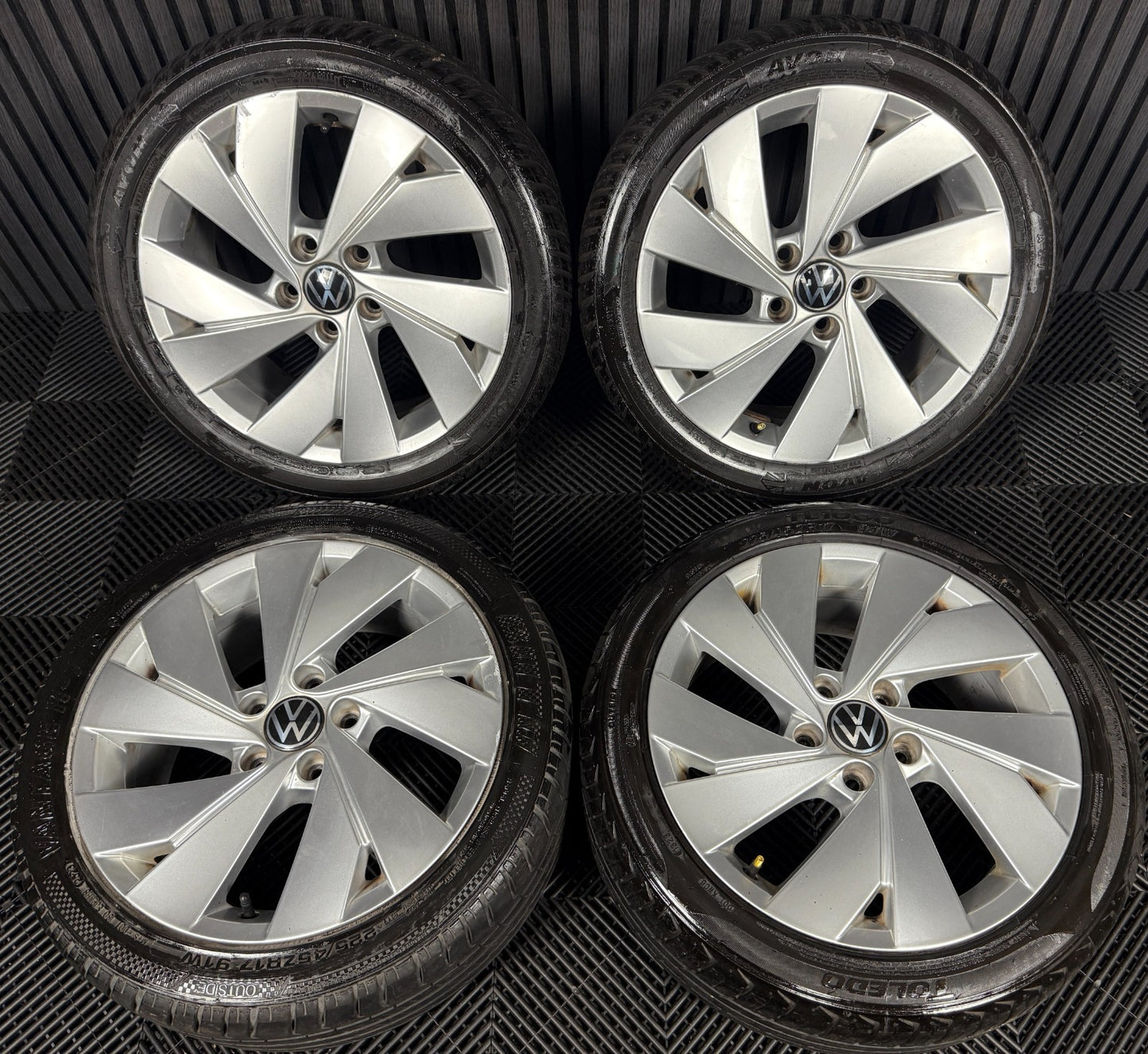 17'' GENUINE VW GOLF BELMONT MK8 MK7 MK6 ALLOY WHEELS TYRES ALLOYS 5H0601025C