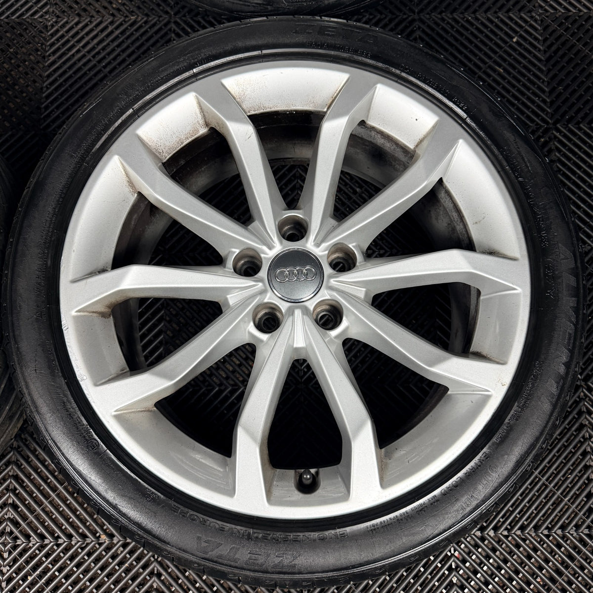 18'' Audi A4 Silver B8 B9 10 Spoke Alloy Wheels Alloys Tyres 8W0601025H Genuine