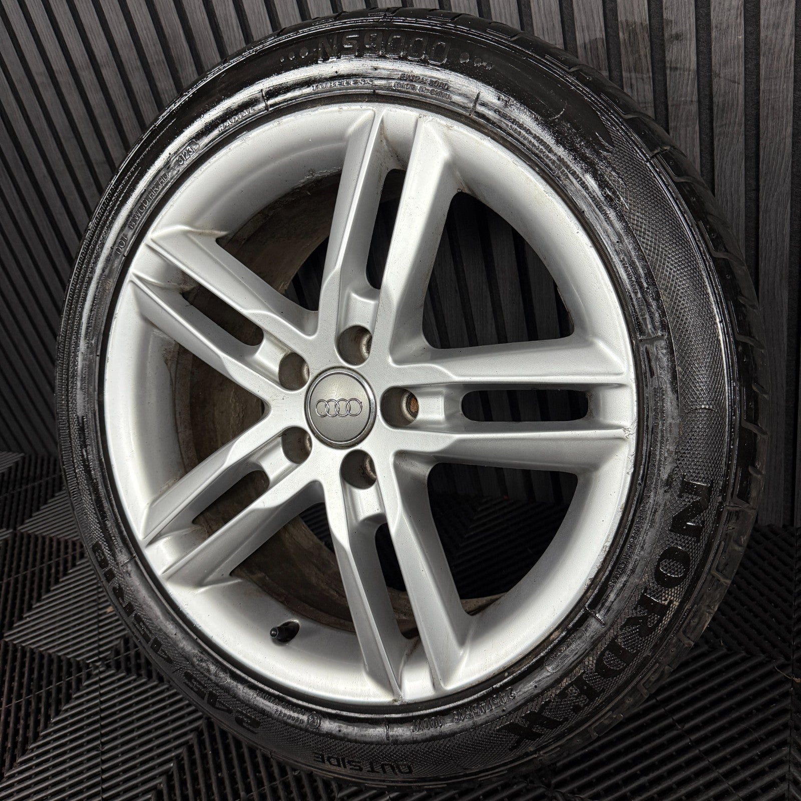 1X 18'' GENUINE AUDI A6 C7 S LINE SILVER ALLOYS WHEELS TYRES 4G0601025BL