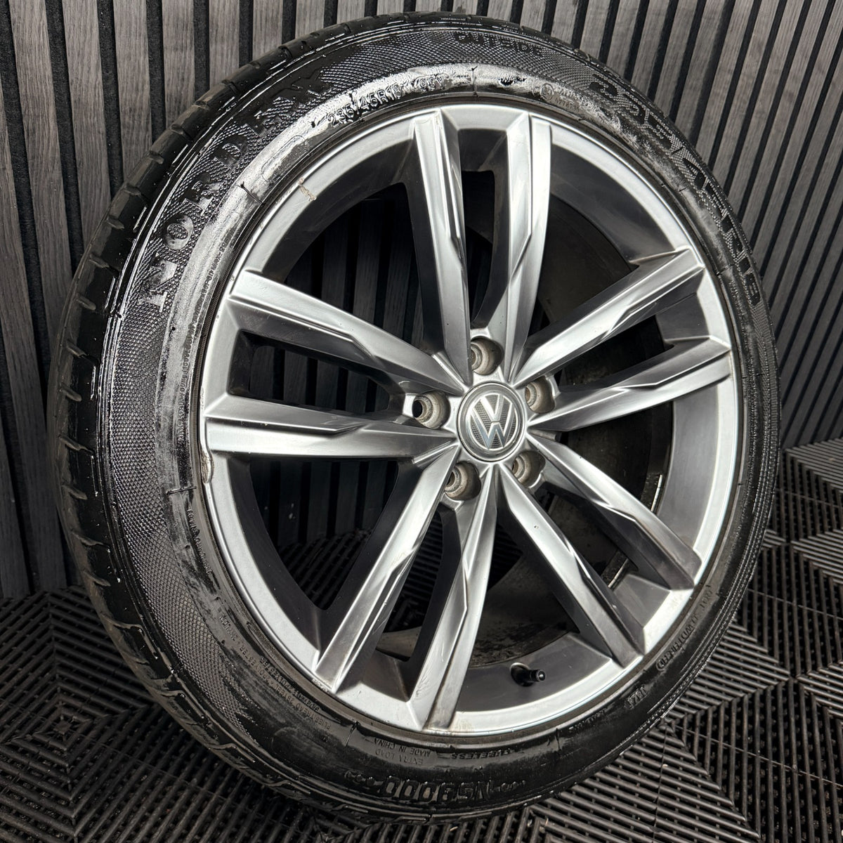 1X 18'' VW Passat R Line B8 Dartford GT GTE Alloy Wheel Tyre 3G0601025K Genuine