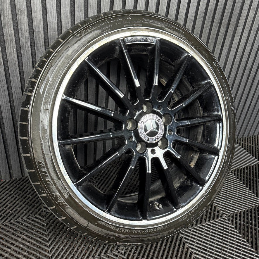 1X 18'' GENUINE AMG MERCEDES A CLASS CLA W176 BLACK ALLOY WHEEL TYRE A1764010200