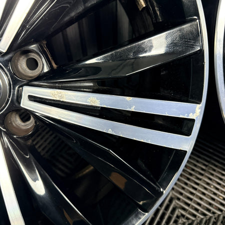 18'' Vw Tiguan Patagonia Mk2 Alloy Wheels Tyres Alloys 5NA601025C Genuine