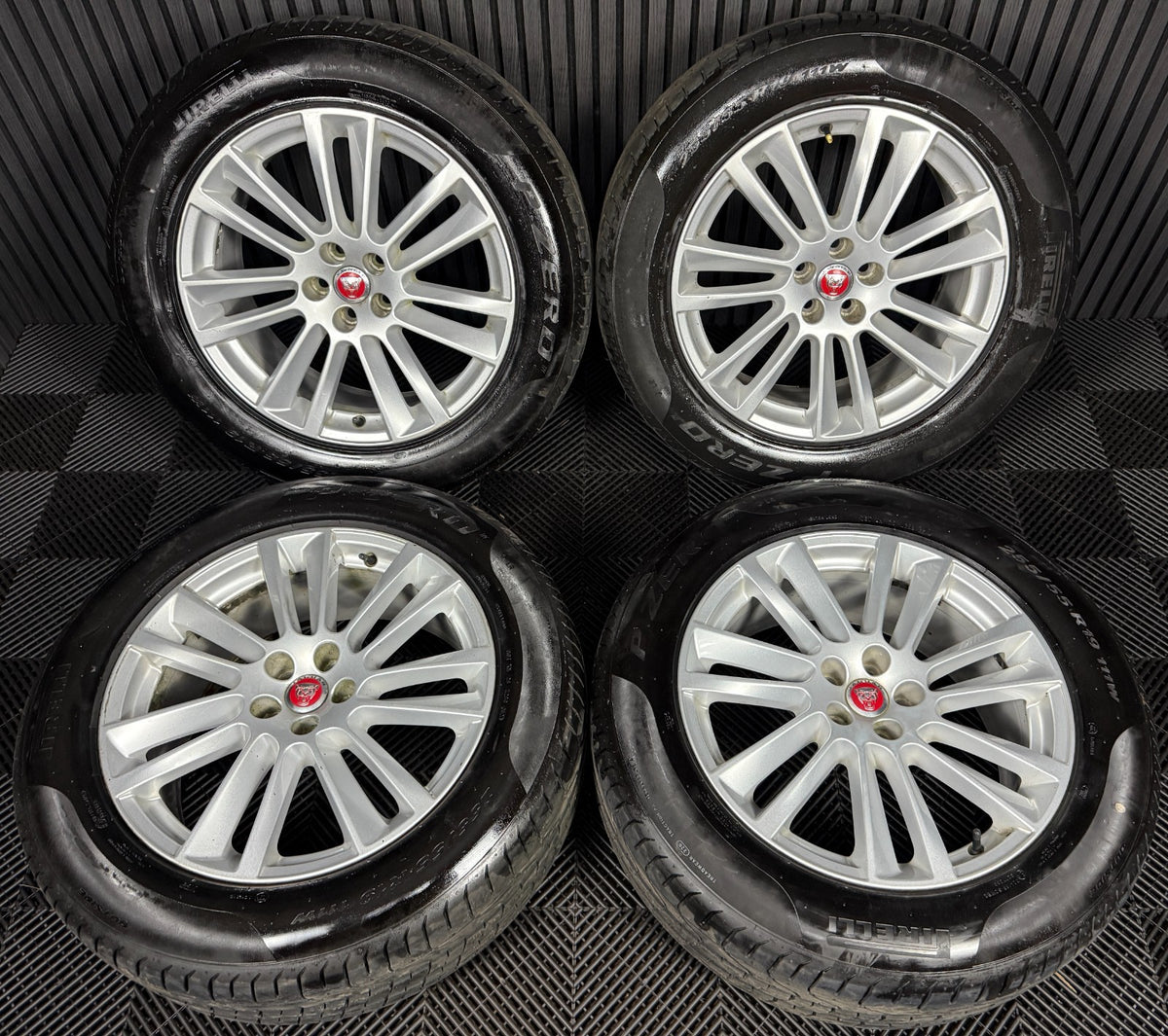 19'' GENUINE JAGUAR F PACE SILVER 7 DOUBLE SPOKE ALLOY WHEELS TYRES HK83-1007-DA