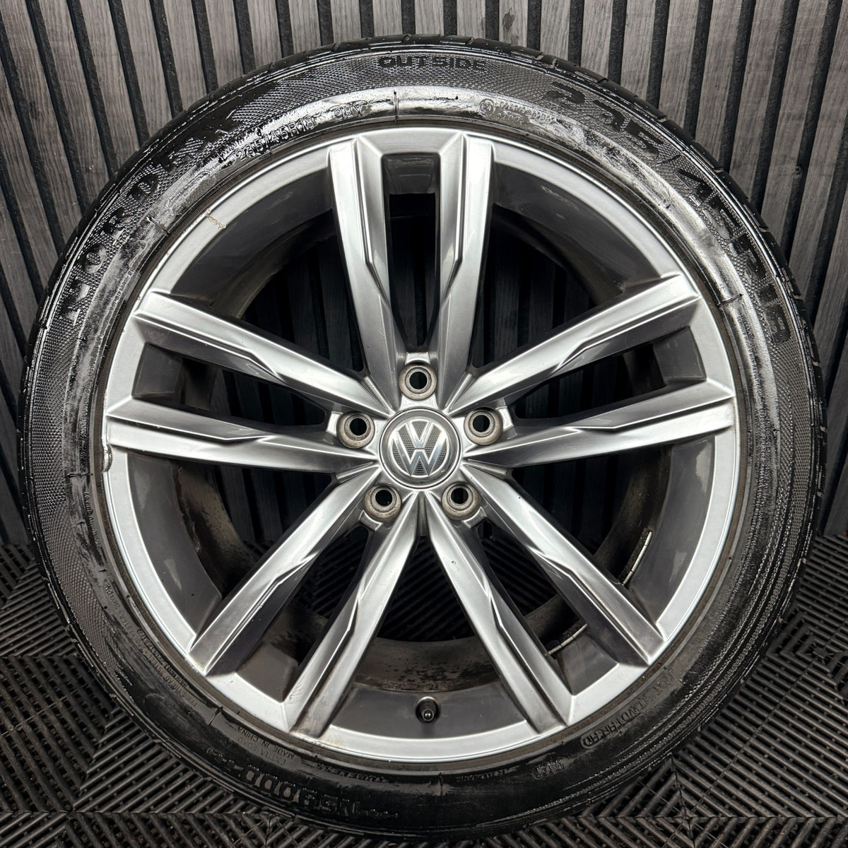 1X 18'' VW Passat R Line B8 Dartford GT GTE Alloy Wheel Tyre 3G0601025K Genuine