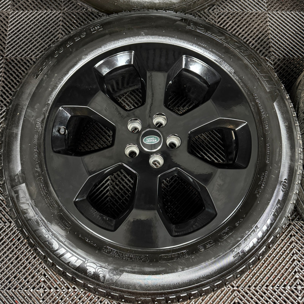 20'' GENUINE LAND ROVER DEFENDER 6 SPOKE BLACK 6011 ALLOY WHEELS TYRES ALLOYS