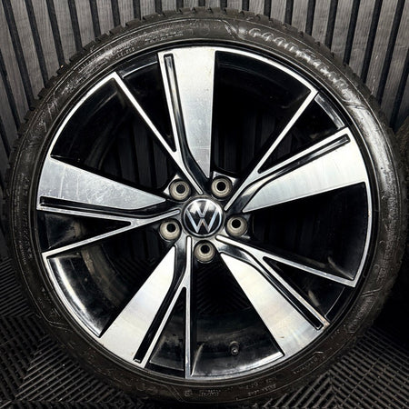 18" VW Golf GTD Mk8 GT GTI Bakersfield Wheels Tyre Alloy 5H0601025J Genuine