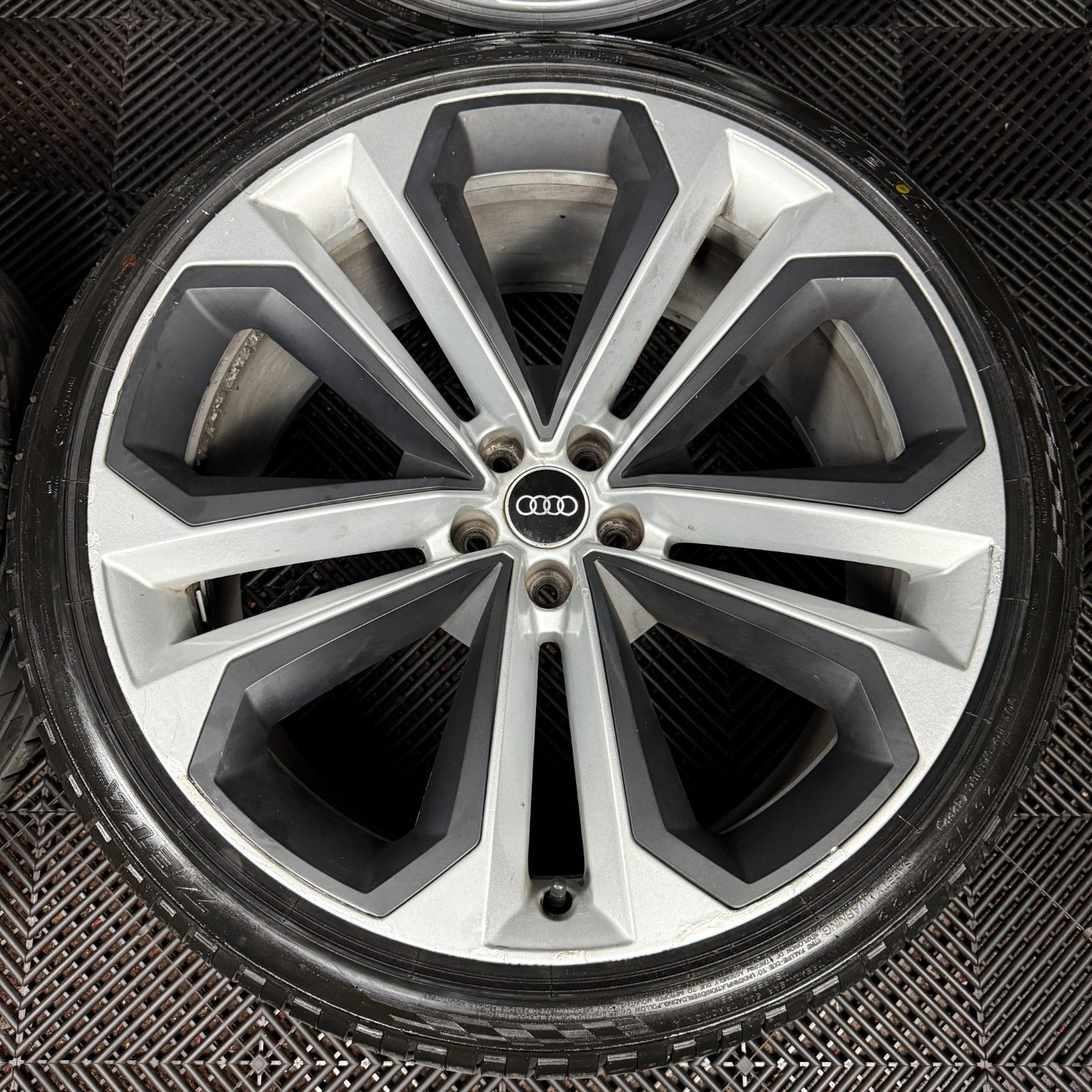 22'' Audi Sq8 Q8 S Line 4M Alloy Wheels Alloys Tyres 4M8601025AN Q5 Genuine