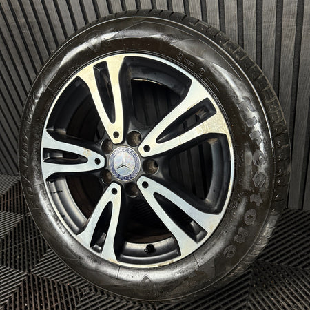 1X 16'' GENUINE MERCEDES A B CLASS CLA BLACK DC ALLOY WHEEL TYRE A2464010000