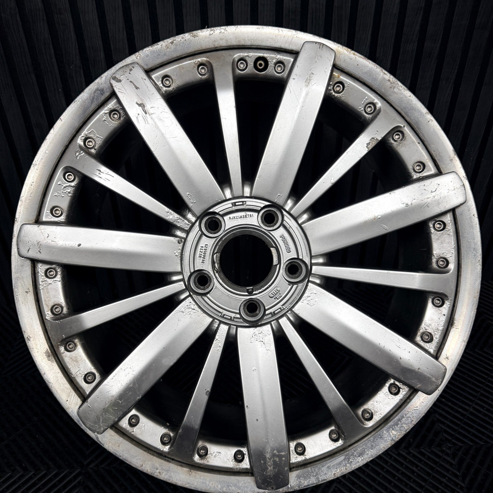 1X 21'' Bentley Mulsanne Alloy Wheel 9J ET61 3Y0601025 2 Piece Genuine