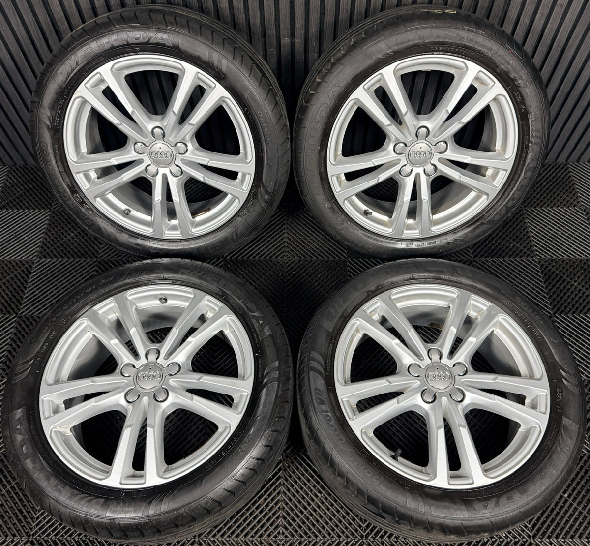 18'' Audi Q3 S Line 5 Double Spoke Facelift Alloy Wheels Tyres Alloys Genuine