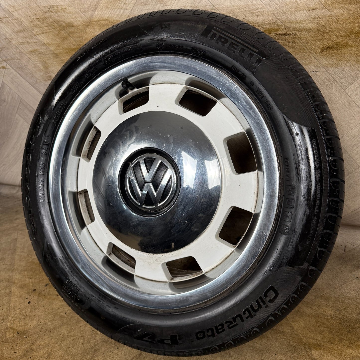1X 17'' GENUINE VW BEETLE MK3 HERITAGE WHITE ALLOY WHEEL PIRELLI TYRE 5C0601025G