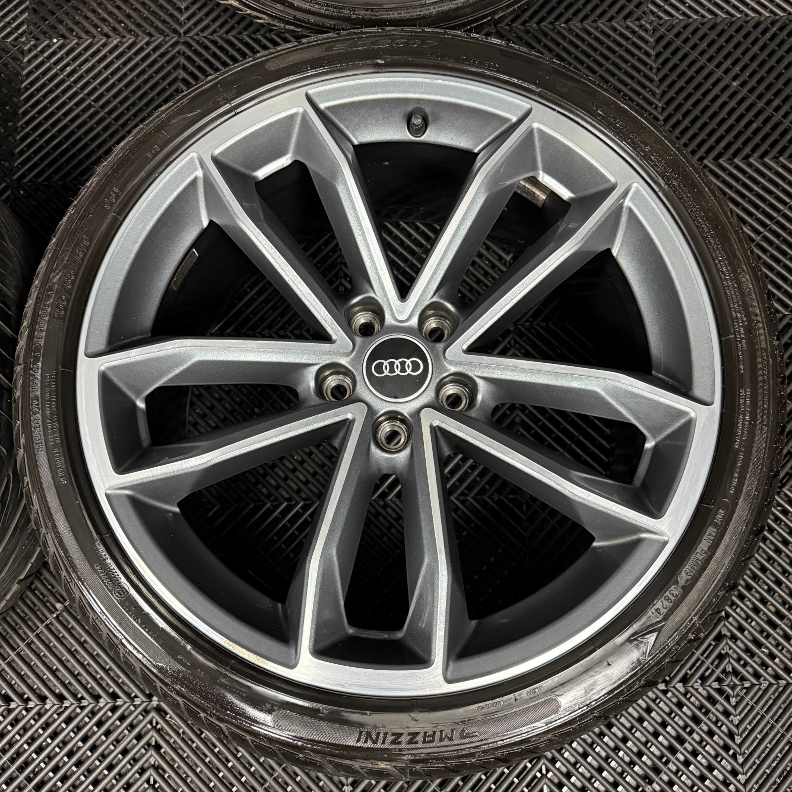 19'' GENUINE AUDI A5 S LINE S5 ALLOY WHEELS ALLOYS TYRES 8W0601025DF