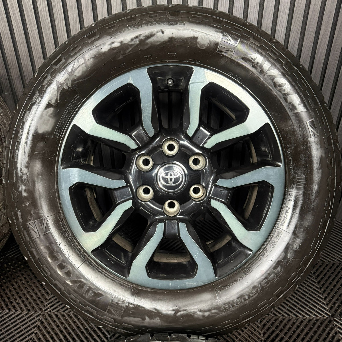 18'' Toyota Hilux Invincible X Grey Black Wheels Tyres Alloys 42611YP100 Genuine