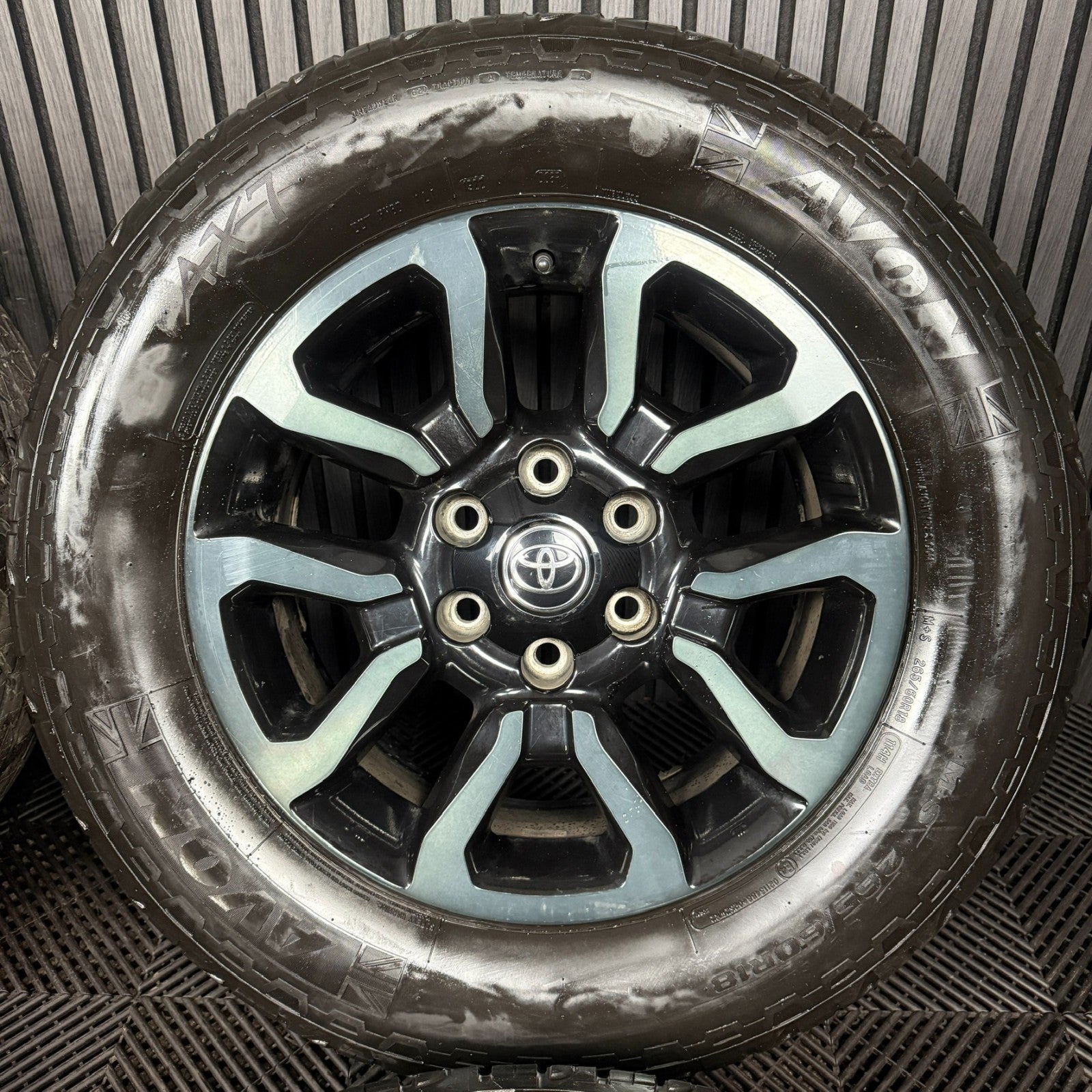 18'' Toyota Hilux Invincible X Grey Black Wheels Tyres Alloys 42611YP100 Genuine