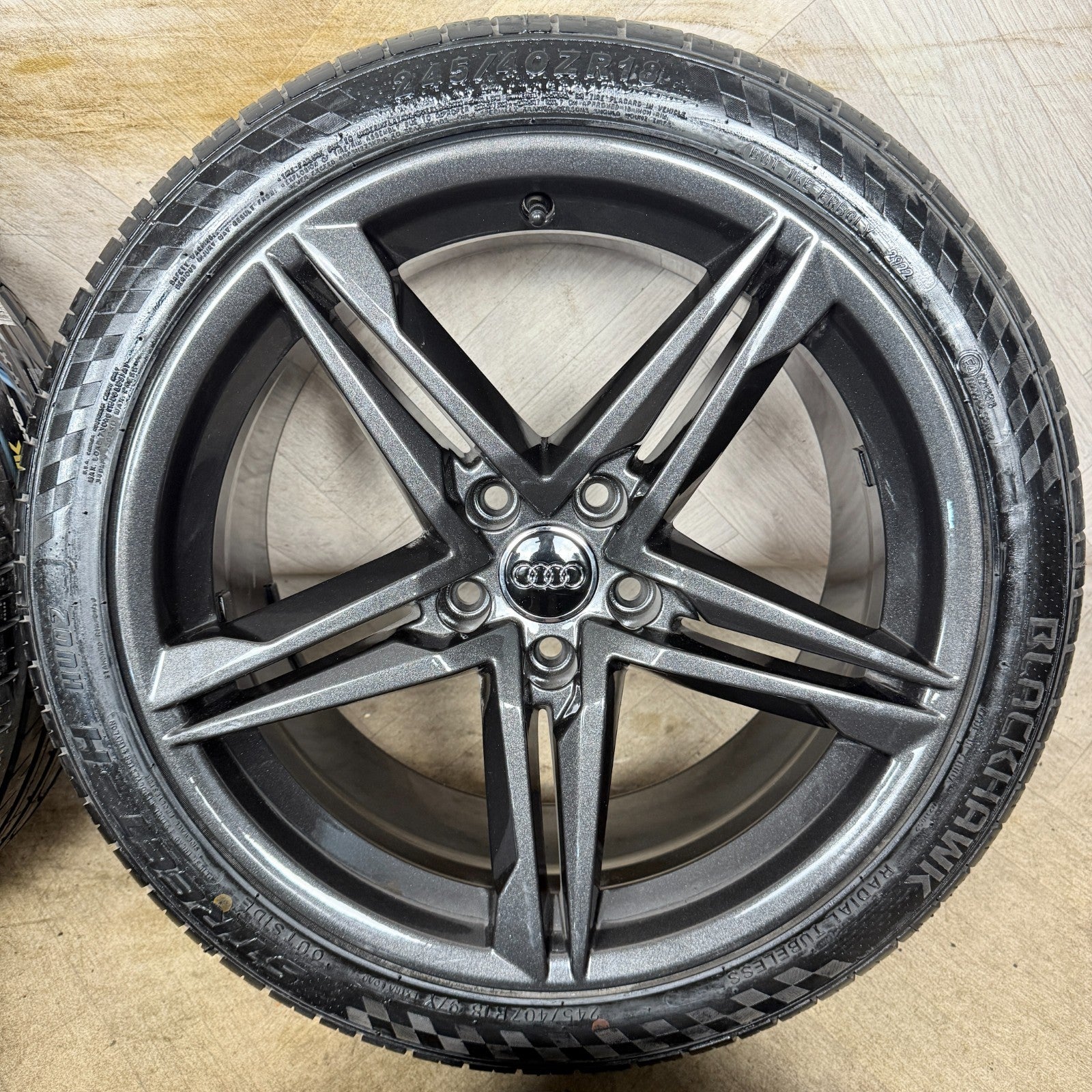 18" GENUINE AUDI A5 S LINE GREY STAR ALLOY WHEELS ALLOYS TYRES 8W0601025DE
