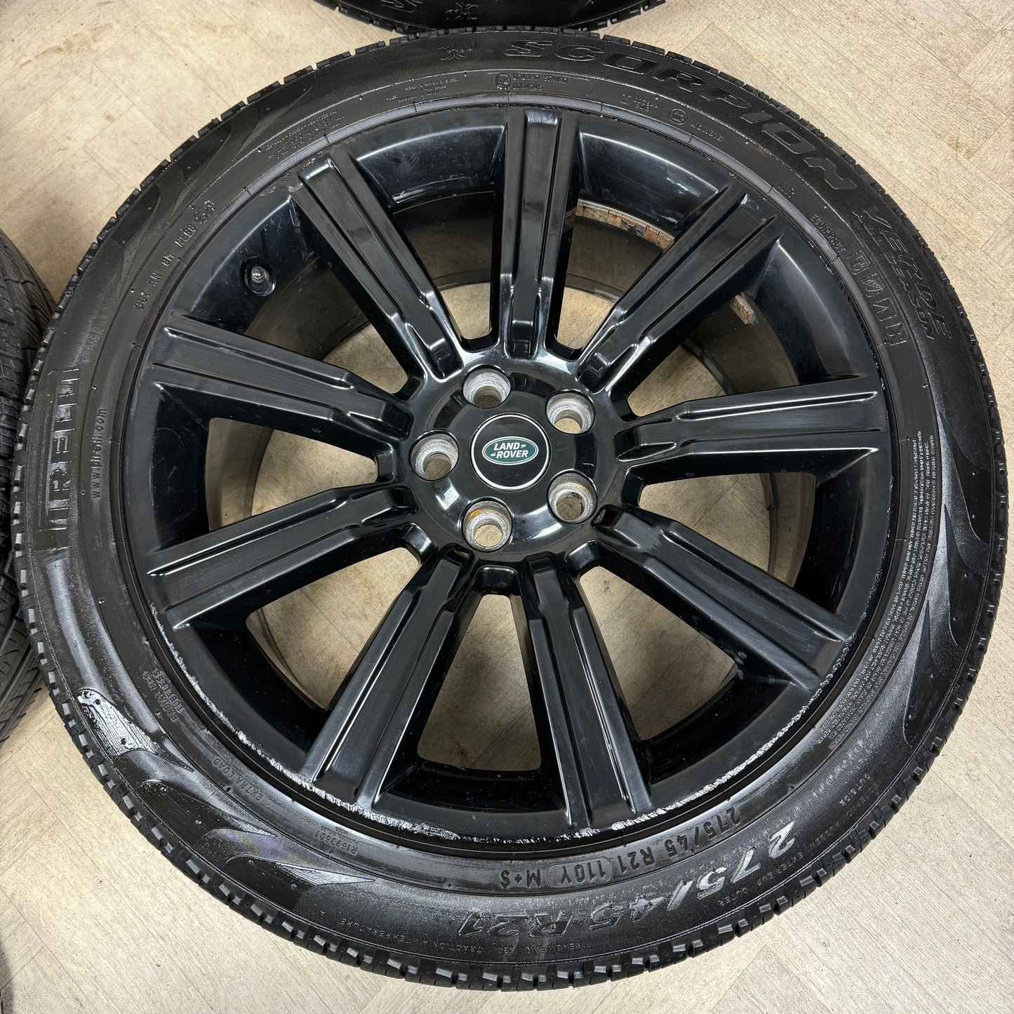 21" GENUINE RANGE ROVER SPORT LAND DISCOVERY BLACK WHEELS TYRES ALLOYS GK6M1007AA 5X120