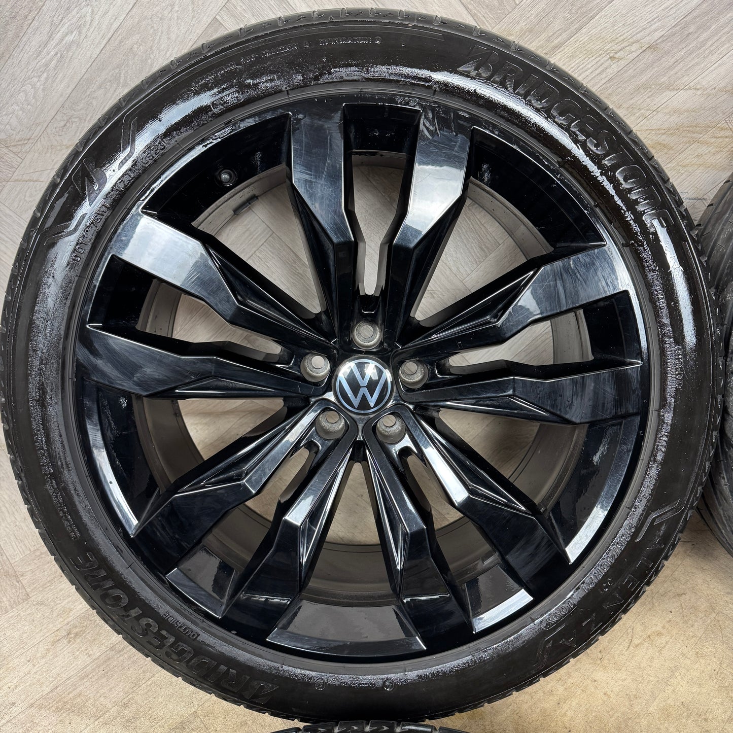 21'' GENUINE VW TOUAREG SUZUKA ALLOY WHEELS ALLOYS TYRES Q7 5X112 760601025L