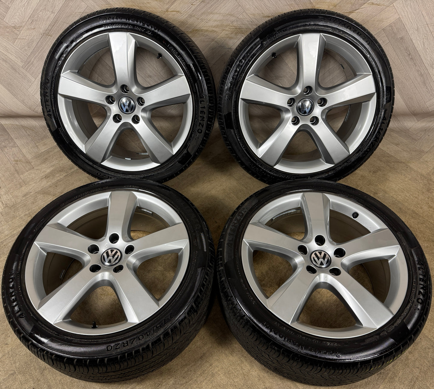 20'' GENUINE VW TOUAREG AYERS ROCK SILVER ALLOY WHEELS ALLOYS TYRES Q7 CAYENNE 5X130 7L6601025AP