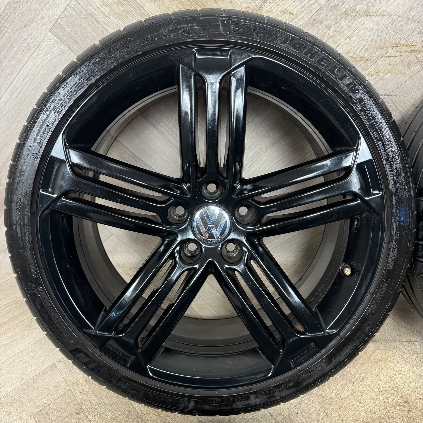 19'' GENUINE VW SCIROCCO R LINE BLACK TALLADEGA ALLOY GOLF WHEELS TYRES ALLOYS CADDY