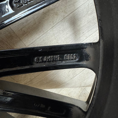 1X 19" GENUINE AMG MERCEDES C CLASS SPORT ALLOY WHEEL TYRE W205 REAR  5X112 FITMENT  8.5J ET52 PART: A2054011400