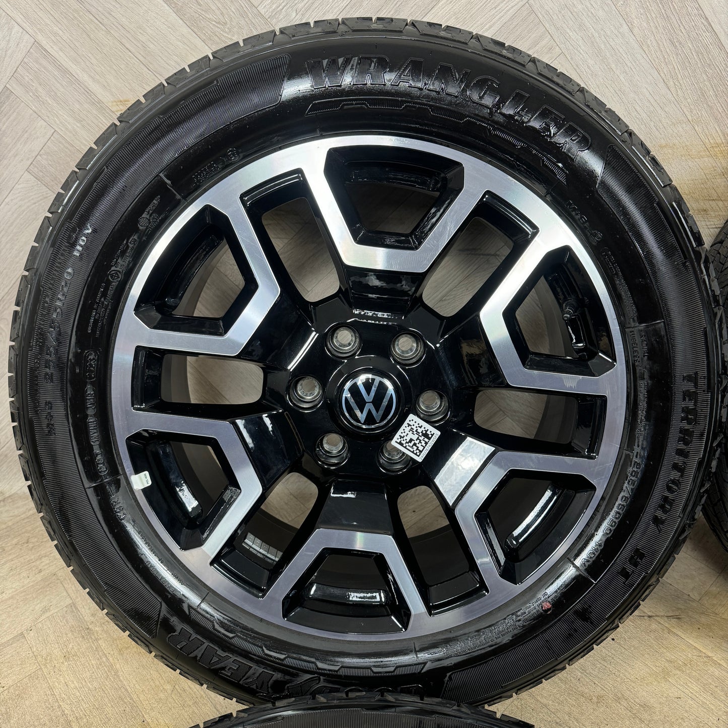 20'' GENUINE VW AMAROK 2024 DELIVERY MILES ALLOY WHEELS TYRES ALLOYS RANGER