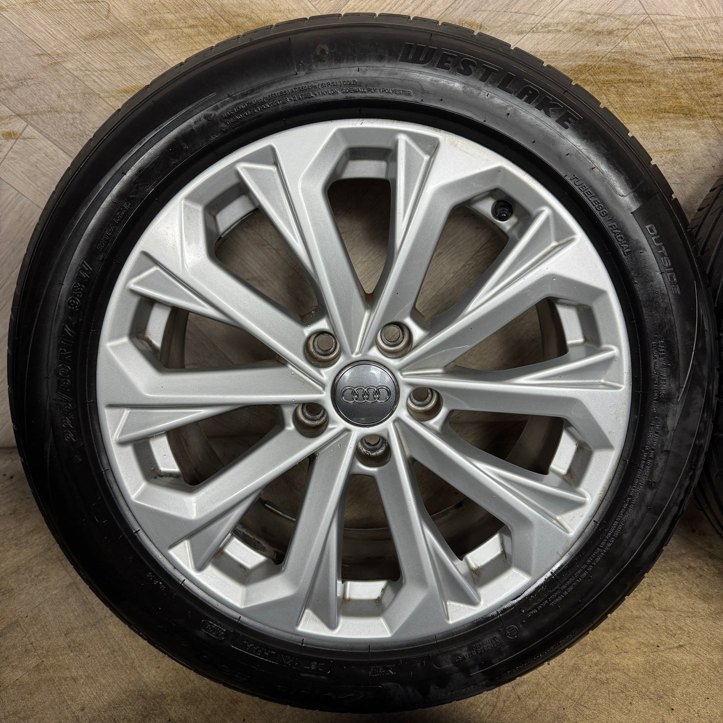 17'' GENUINE AUDI A4 MULTISPOKE B8 B9 A4 ALLOY WHEELS ALLOYS TYRES 8W0601025L