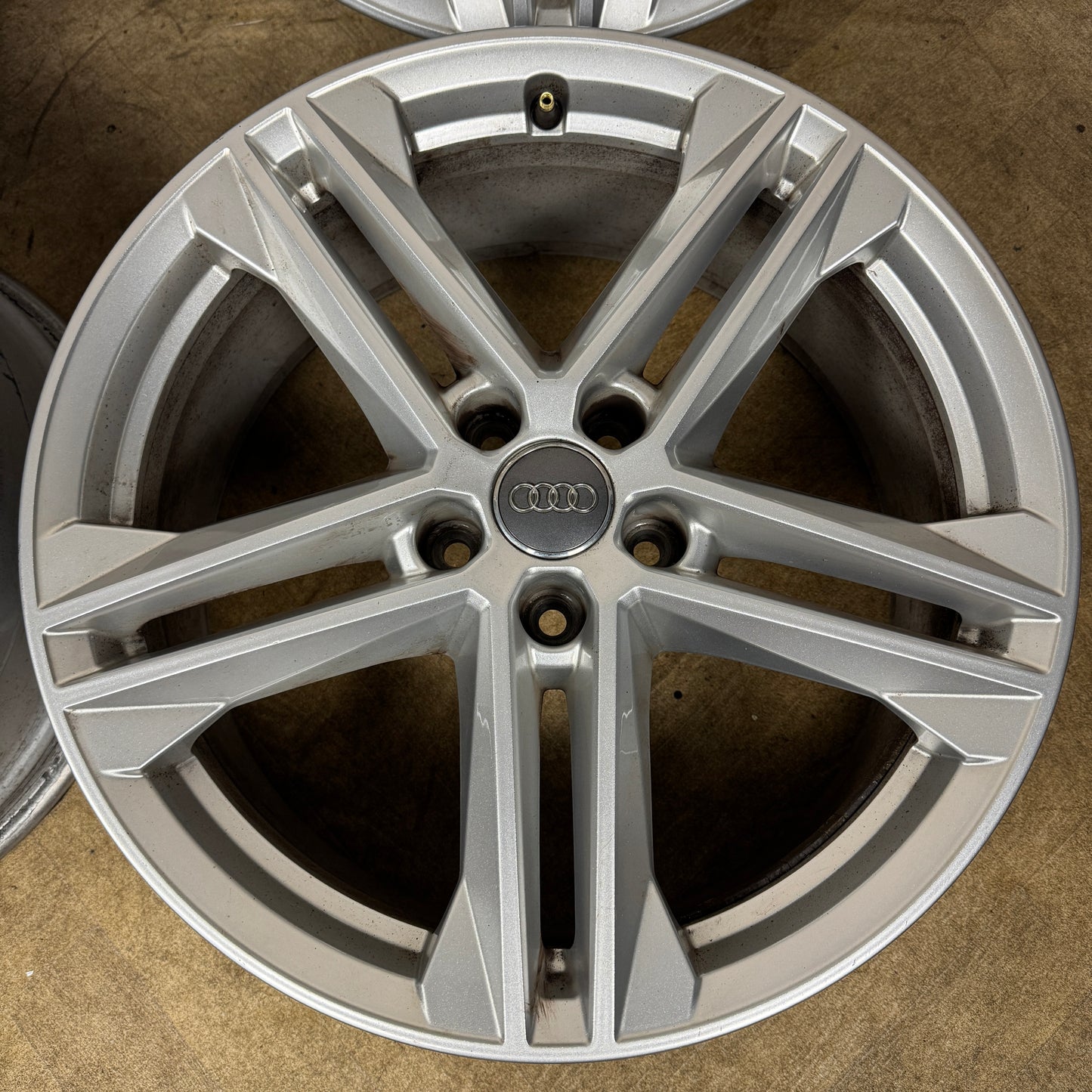 19'' GENUINE AUDI A4 A6 Q5 S LINE 5 DOUBLE SPOKE ALLOY WHEELS ALLOYS 80A601025G