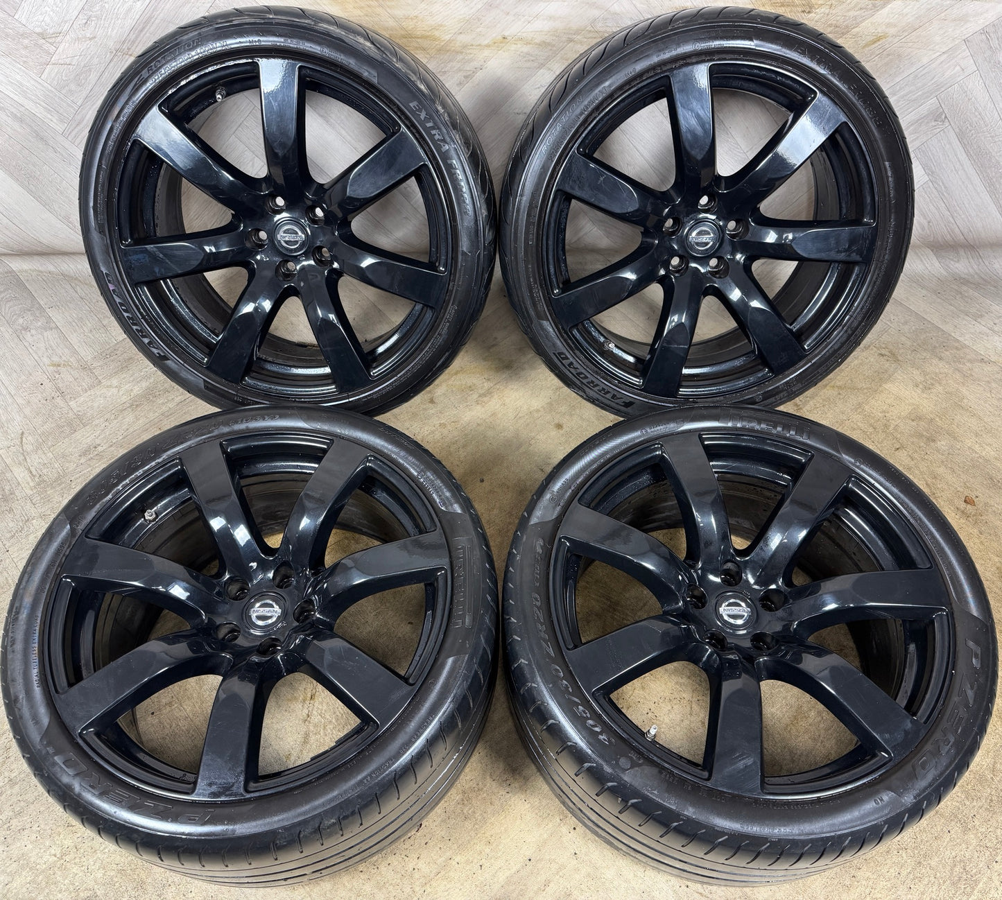 20'' GENUINE NISSAN GTR R35 BLACK ALLOY WHEELS TYRES ALLOYS JF01ASK65 & JF00ASK65